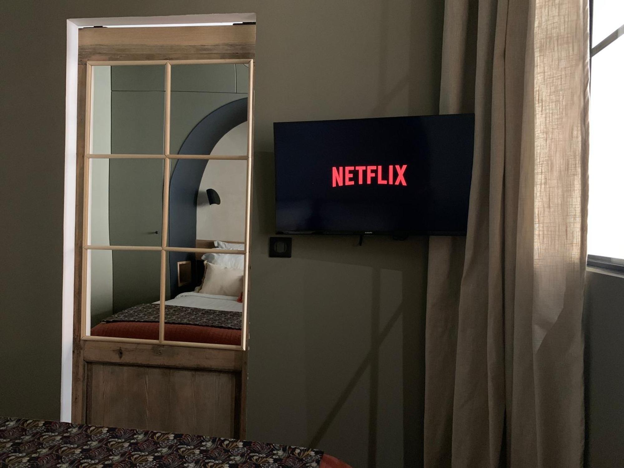 Home Chic Home - Les Suites De La Comedie Μονπελιέ Εξωτερικό φωτογραφία